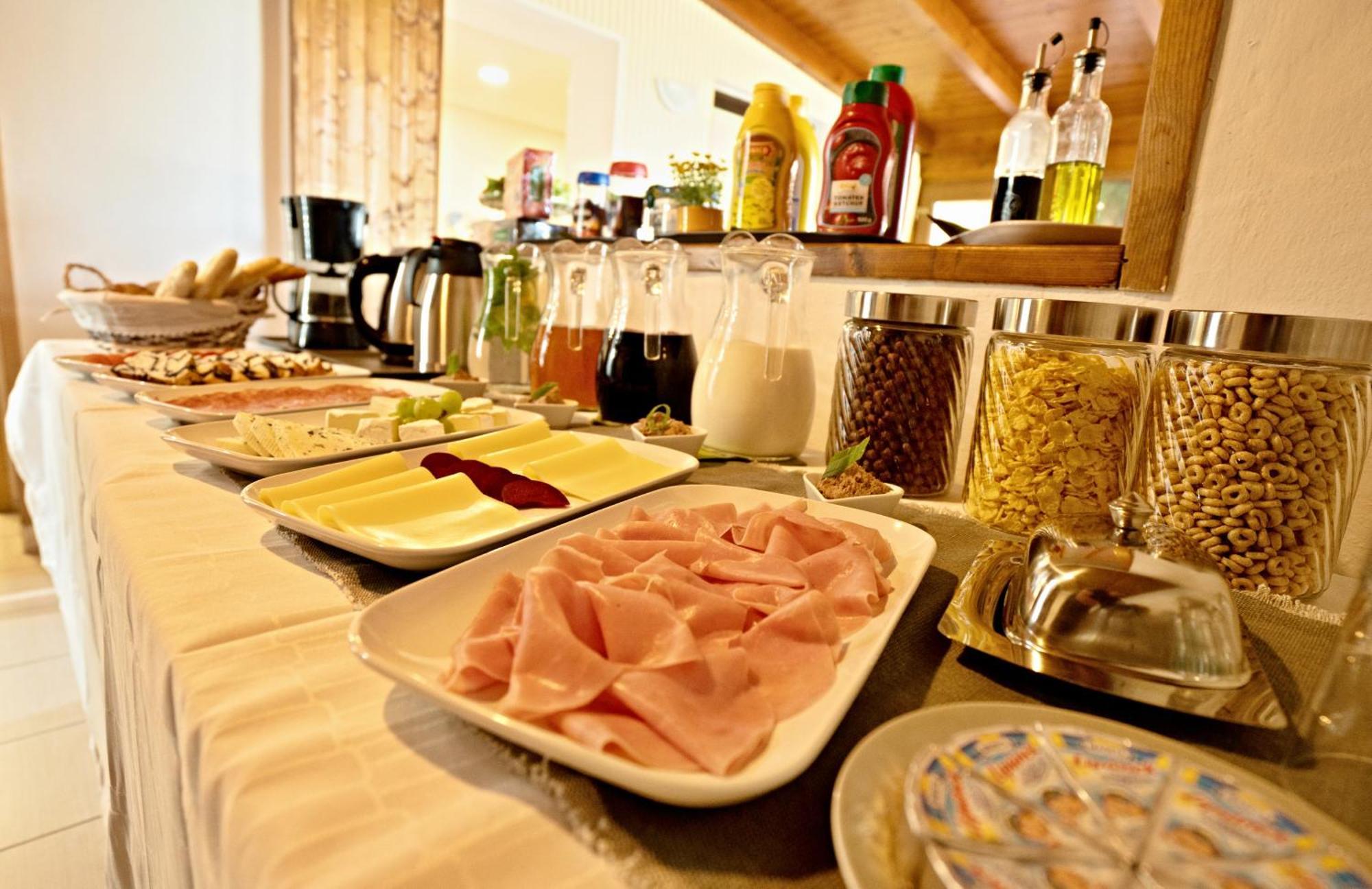Penzion Trojna Lednice-Vhodne Na Svatby,Rodinne Akce,Teambuilding Εξωτερικό φωτογραφία